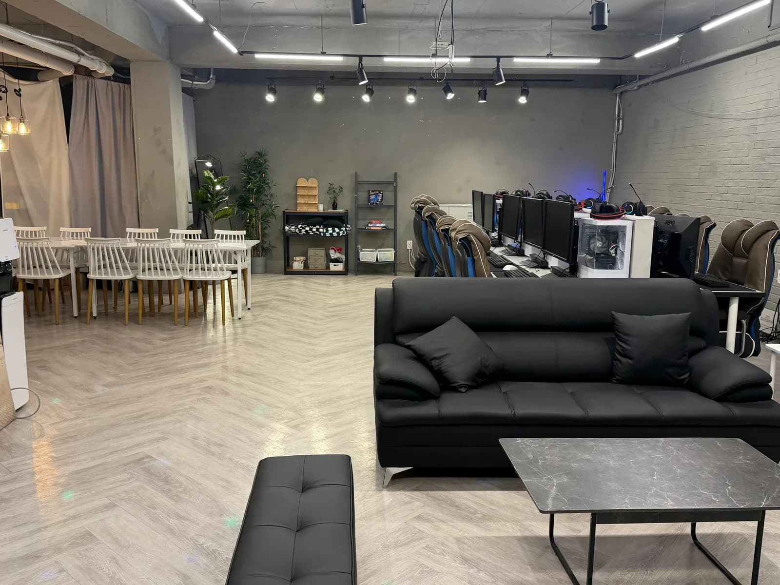 어반아지트 강남양재점 서울 서초구 게임파티룸 사진 5