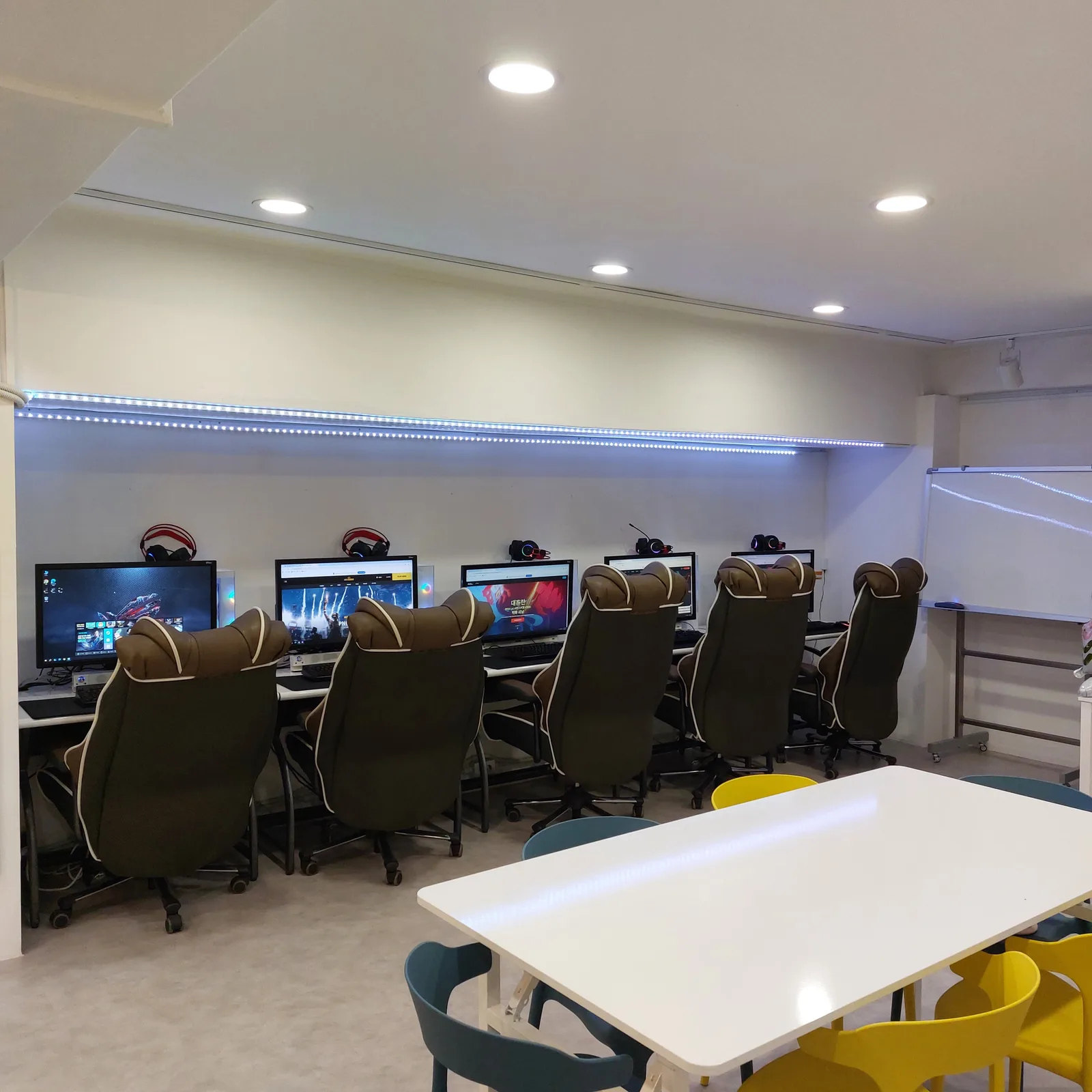 어반아지트 성신여대점 서울 성북구 게임파티룸 사진 14